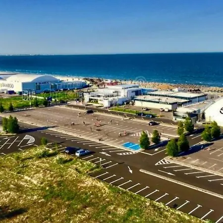 Summerland Life 40 Lägenhet Mamaia